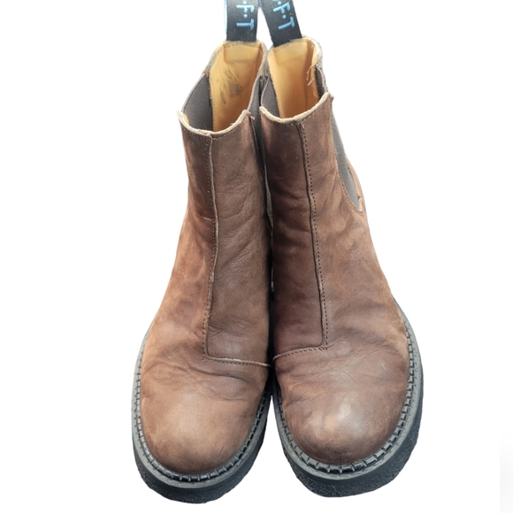 John Fluevog Chelsea Boots - Picture 3 of 5